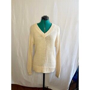 Victoria's Secret PINK cream colored V-Neck Pullover Sweater